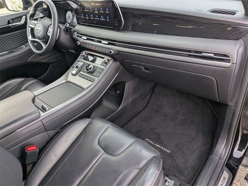 Used 2023 Hyundai Palisade Calligraphy image 19