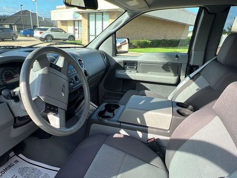 Used 2006 Ford F150 XLT AWD/4WD image 5