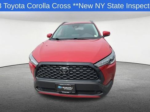 Used 2023 Toyota Corolla Cross LE AWD/4WD image 3