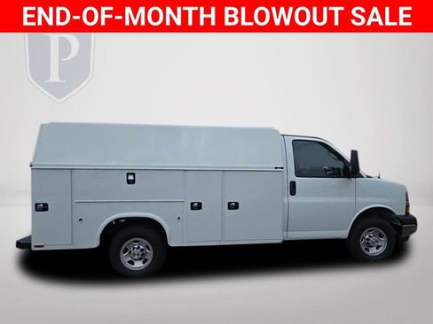 New 2025 Chevrolet Express 3500 w/ Power Convenience Package RWD image 4