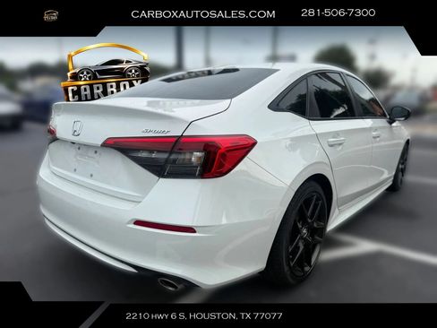 Used 2024 Honda Civic Sport image 4