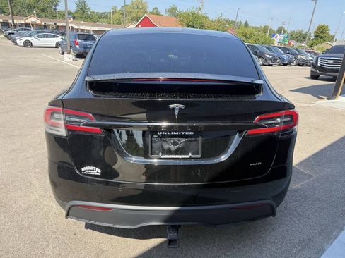 Used 2022 Tesla Model X Plaid AWD/4WD image 11