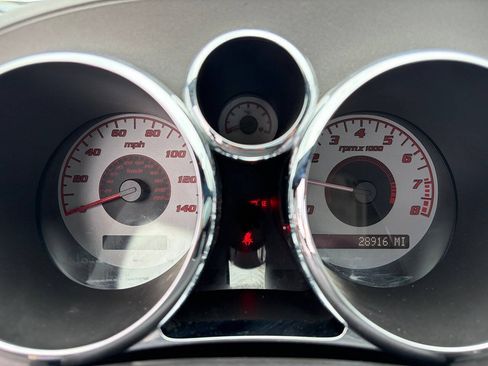 Used 2006 Pontiac Solstice Convertible w/ Power Package RWD image 12