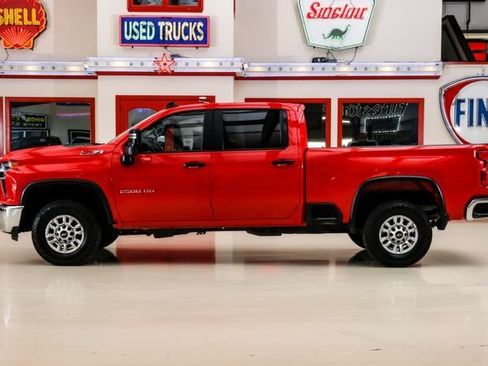 Used 2023 Chevrolet Silverado 2500 LT w/ Z71 Off-Road Package AWD/4WD image 12