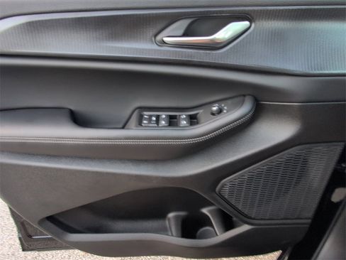 New 2025 Jeep Grand Cherokee Altitude image 26