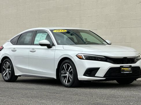 Used 2023 Honda Civic LX image 2