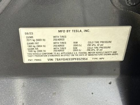 Used 2023 Tesla Model Y Long Range AWD/4WD image 32