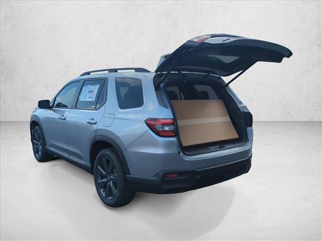 New 2026 Honda Pilot Sport image 9