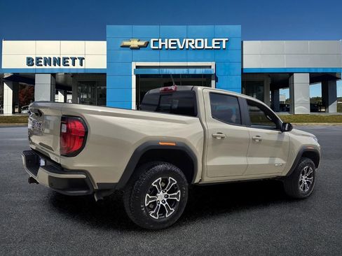 Used 2024 GMC Canyon AT4 w/ Canyon Safety Plus Package AWD/4WD image 6