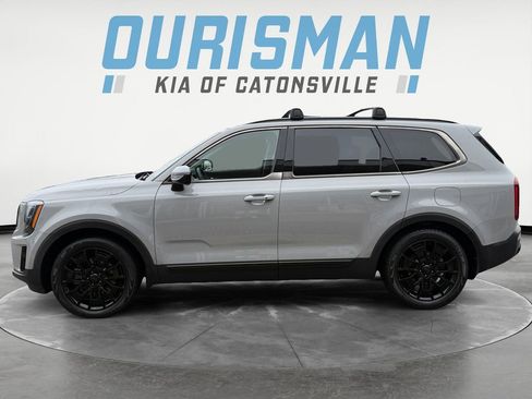 Used 2021 Kia Telluride SX w/ Nightfall Edition Package image 3