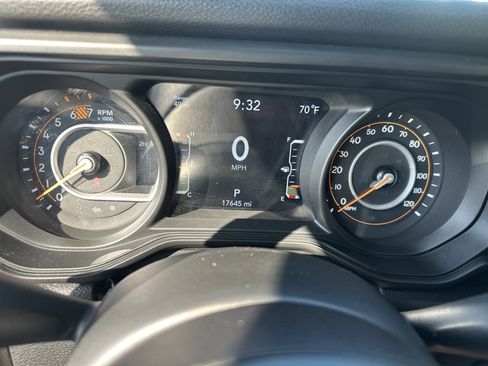 Used 2024 Jeep Wrangler Willys image 16