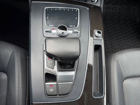 Used 2019 Audi Q5 2.0T Premium Plus w/ Premium Plus Package image 27