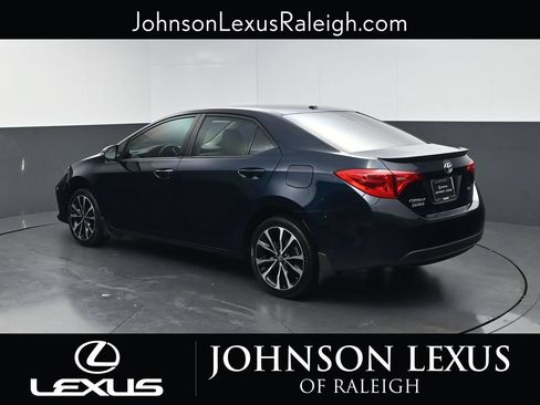 Used 2019 Toyota Corolla SE w/ SE Premium Package FWD image 7