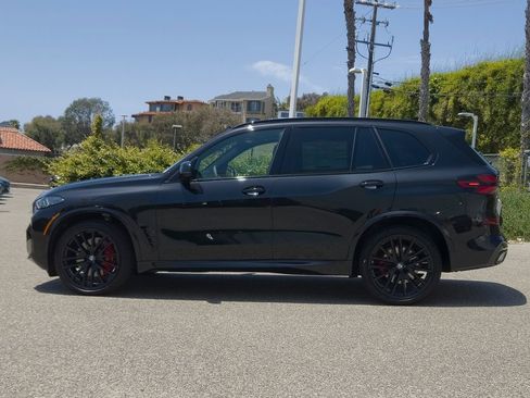 New 2026 BMW X5 xDrive40i w/ M Sport Package AWD/4WD image 4