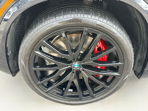 Used 2024 BMW X5 M60i image 35