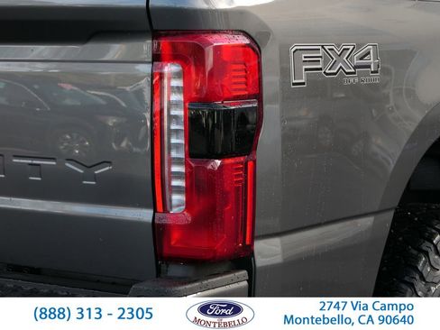New 2026 Ford F250 XLT w/ XLT Premium Package AWD/4WD image 5