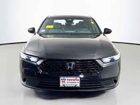 Used 2024 Honda Accord Sport image 8