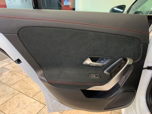 Used 2023 Mercedes-Benz CLA 250 4MATIC image 49