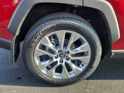 New 2025 Toyota RAV4 Limited image 6