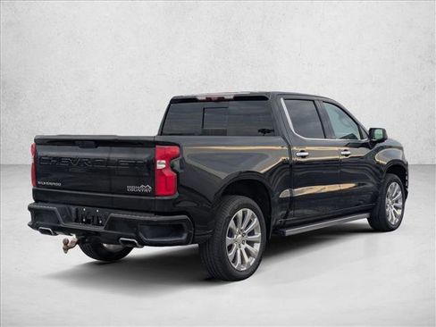 Used 2021 Chevrolet Silverado 1500 High Country w/ Technology Package image 5