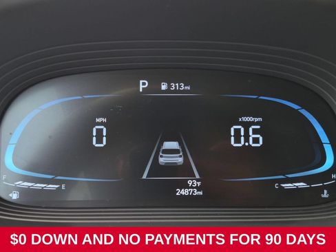 Used 2025 Hyundai Venue SEL FWD image 16