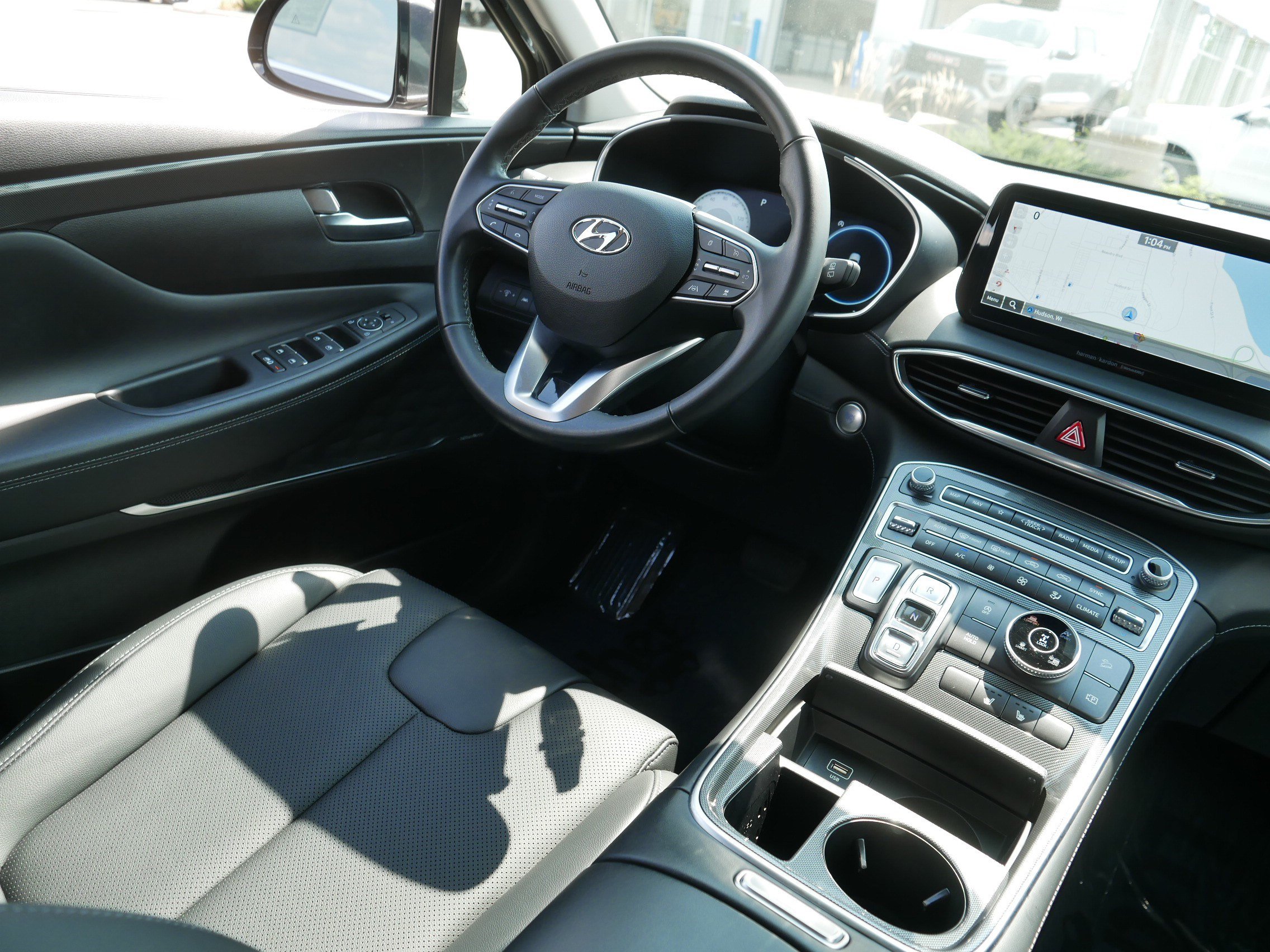 Used 2023 Hyundai Santa Fe SEL w/ Premium Package AWD/4WD image 9