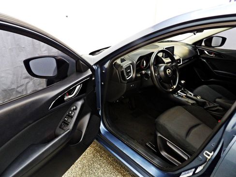 Used 2016 MAZDA MAZDA3 i Sport FWD image 8
