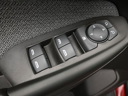 Used 2025 Chevrolet TrailBlazer LT FWD image 13
