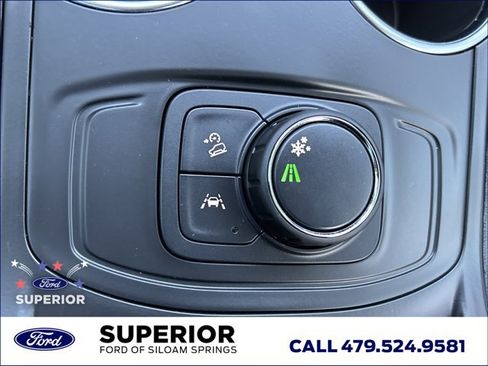 Used 2024 GMC Terrain SLE FWD image 34