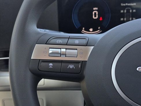 New 2026 Hyundai Kona SE image 8