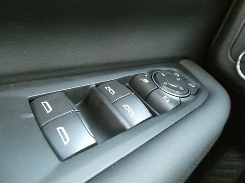 New 2026 Chevrolet Suburban High Country AWD/4WD image 20