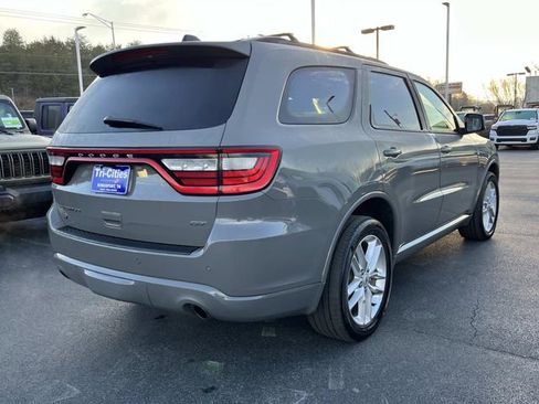 Used 2025 Dodge Durango GT image 3
