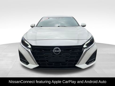 Used 2023 Nissan Altima 2.5 SV image 4