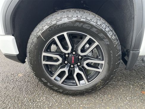 New 2026 GMC Sierra 1500 AT4 w/ AT4 Premium Package image 34