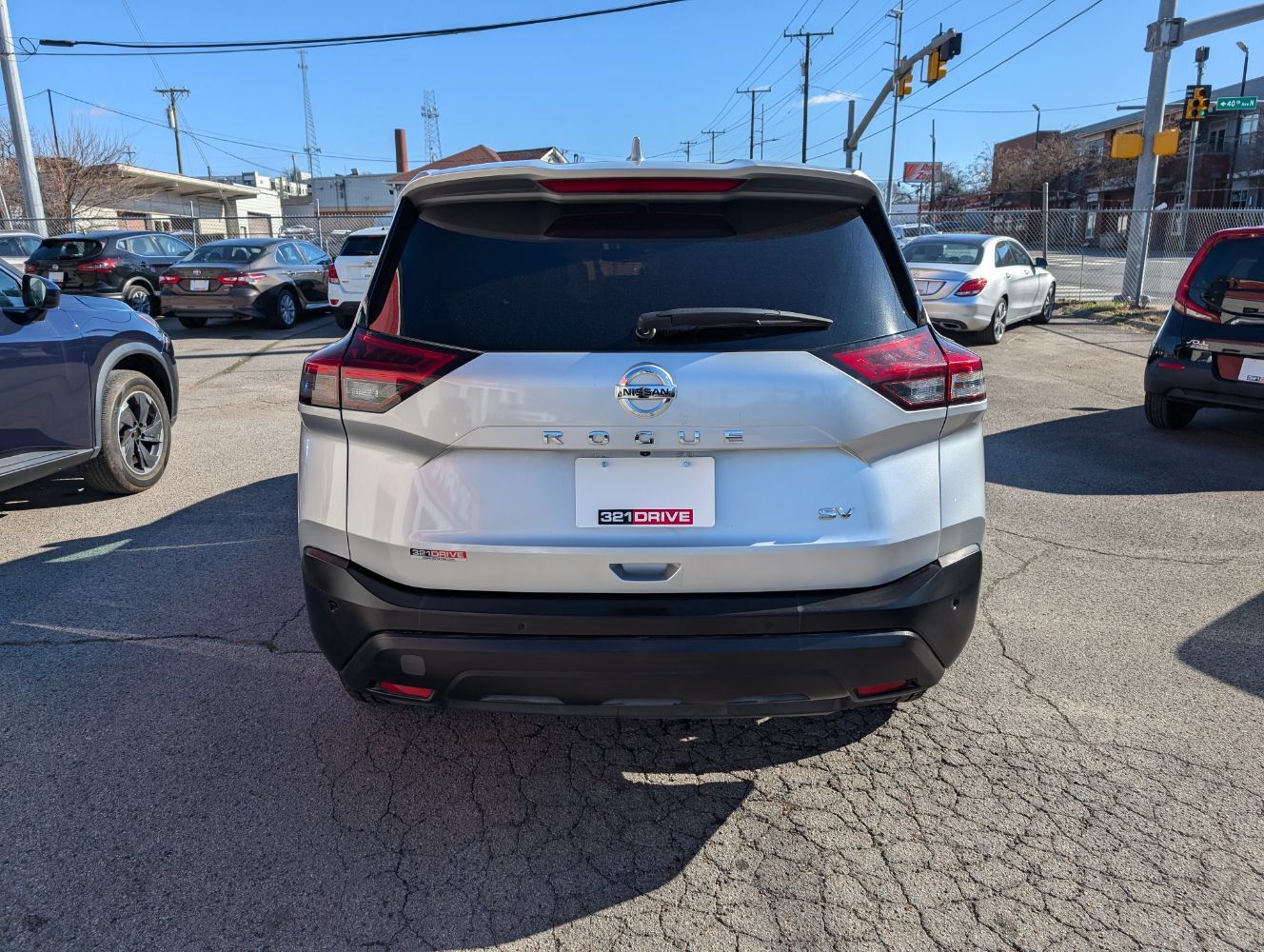 Used 2021 Nissan Rogue SV FWD image 7