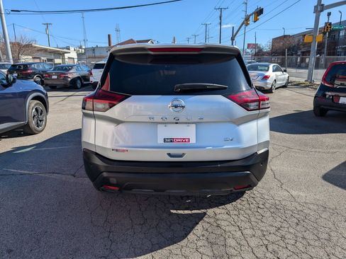 Used 2021 Nissan Rogue SV FWD image 7