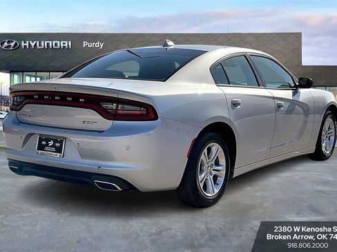 Used 2023 Dodge Charger SXT image 9