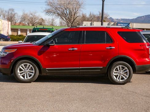 Used 2015 Ford Explorer XLT w/ Equipment Group 202B image 8