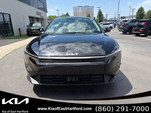 New 2026 Kia K4 FWD image 4