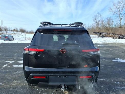 New 2026 Nissan Pathfinder SV image 6
