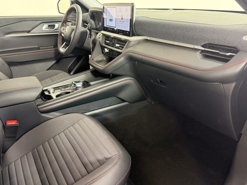 New 2026 Ford Explorer ST-Line w/ ST-Line Street Pack RWD image 9