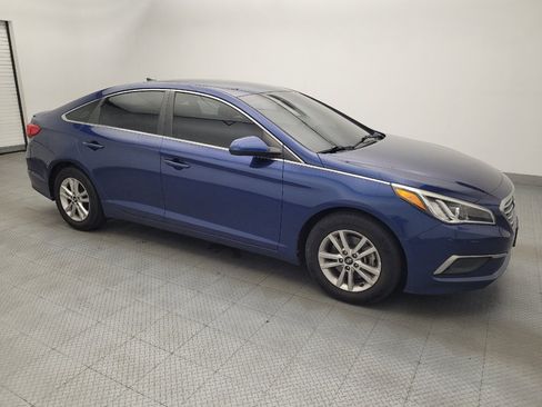 Used 2017 Hyundai Sonata SE FWD image 11