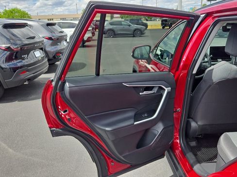 Used 2025 Toyota RAV4 XLE w/ Convenience Package AWD/4WD image 13