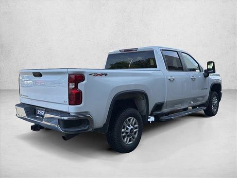 Used 2025 Chevrolet Silverado 2500 LT w/ Convenience Package AWD/4WD image 6