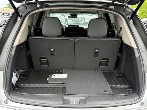 Certified 2026 Acura MDX FWD w/ Technology Package image 5