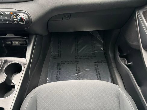 Used 2019 Kia Sorento L image 34