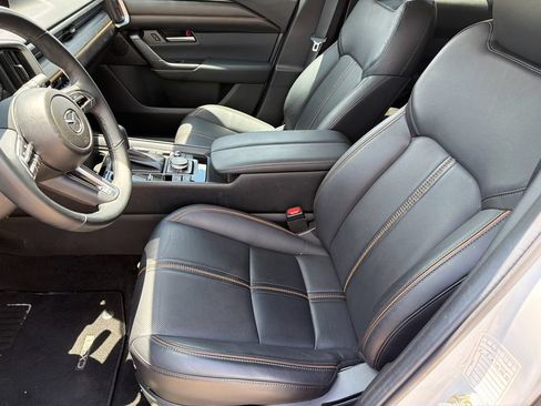Used 2025 MAZDA CX-50 AWD 2.5 Hybrid w/ Premium Pkg image 9