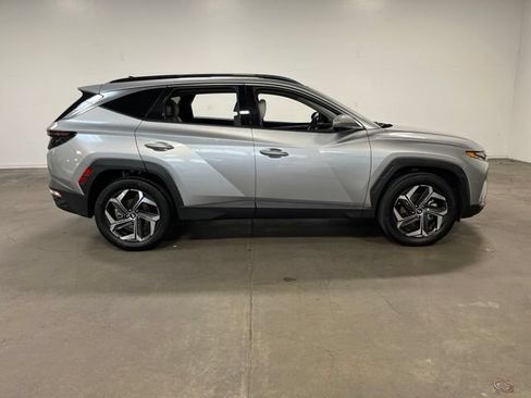 Used 2023 Hyundai Tucson Limited AWD/4WD image 2