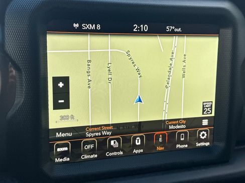 Used 2022 Jeep Wrangler Unlimited Sahara image 16