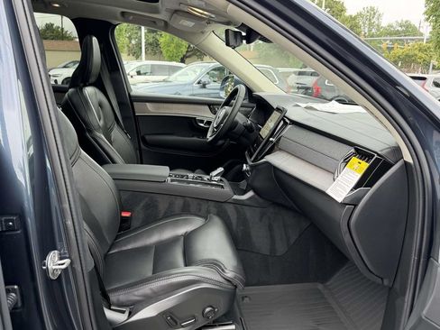 New 2026 Volvo XC90 B6 Ultra w/ Lounge Package AWD/4WD image 11